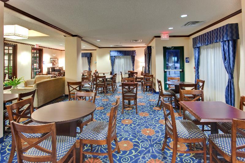 Holiday Inn Express & Suites Detroit - Novi By Ihg Buitenkant foto