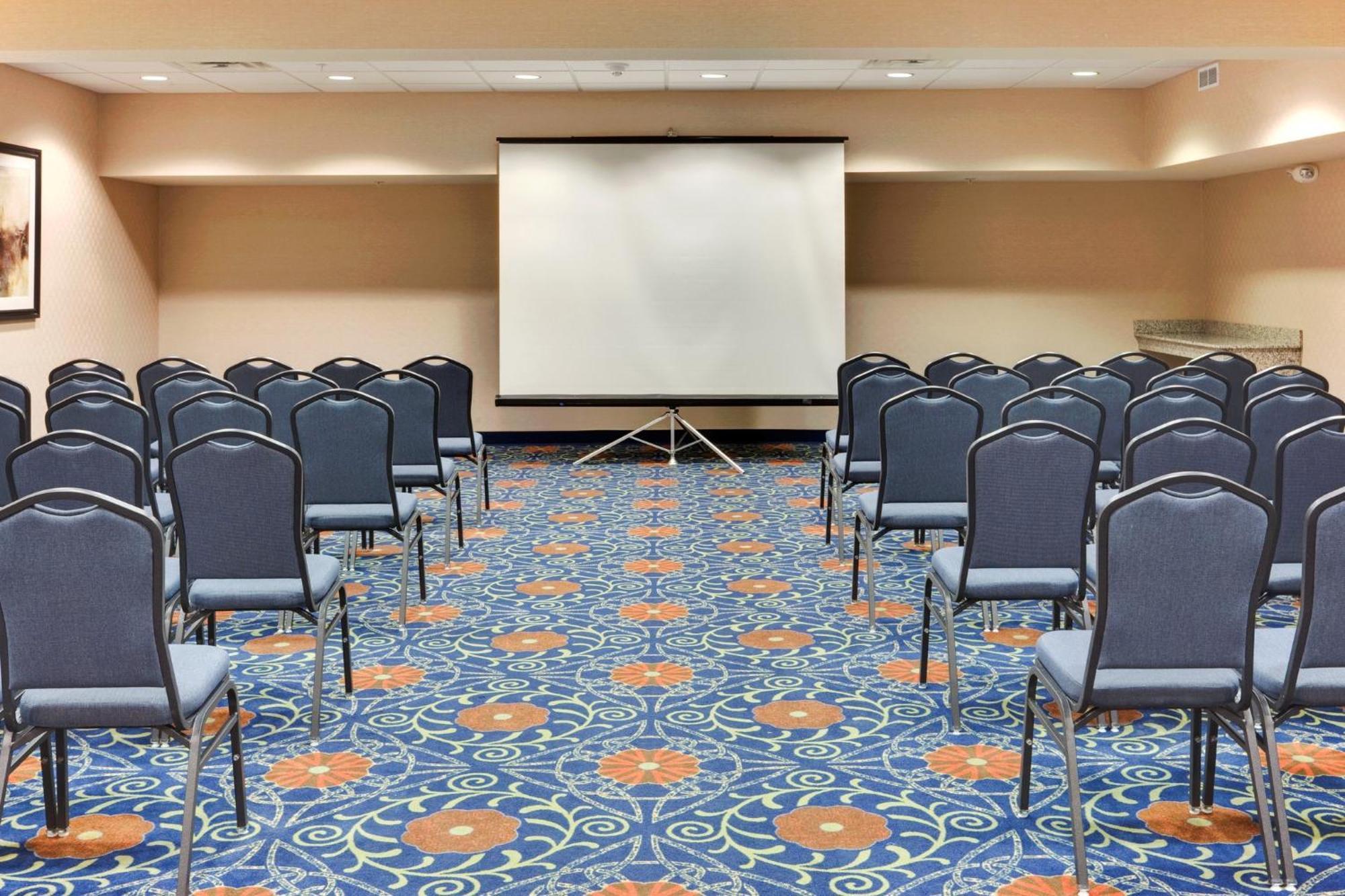 Holiday Inn Express & Suites Detroit - Novi By Ihg Buitenkant foto